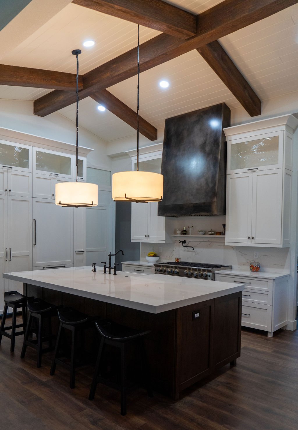 Modern farmhouse estate — interior, built by Great Oaks General Contractors