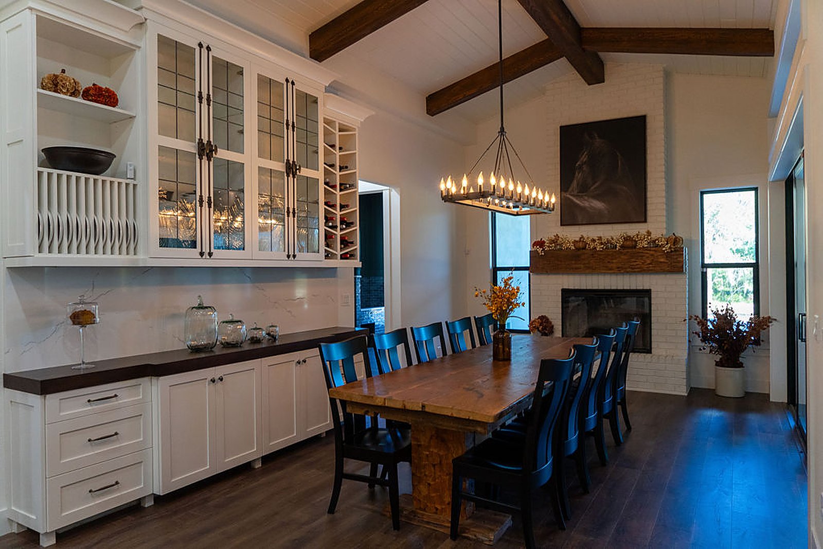 Modern farmhouse estate — interior, built by Great Oaks General Contractors