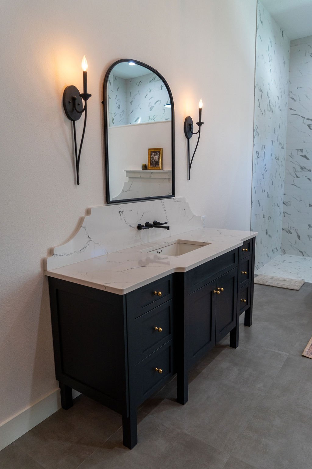Modern farmhouse estate — interior, built by Great Oaks General Contractors