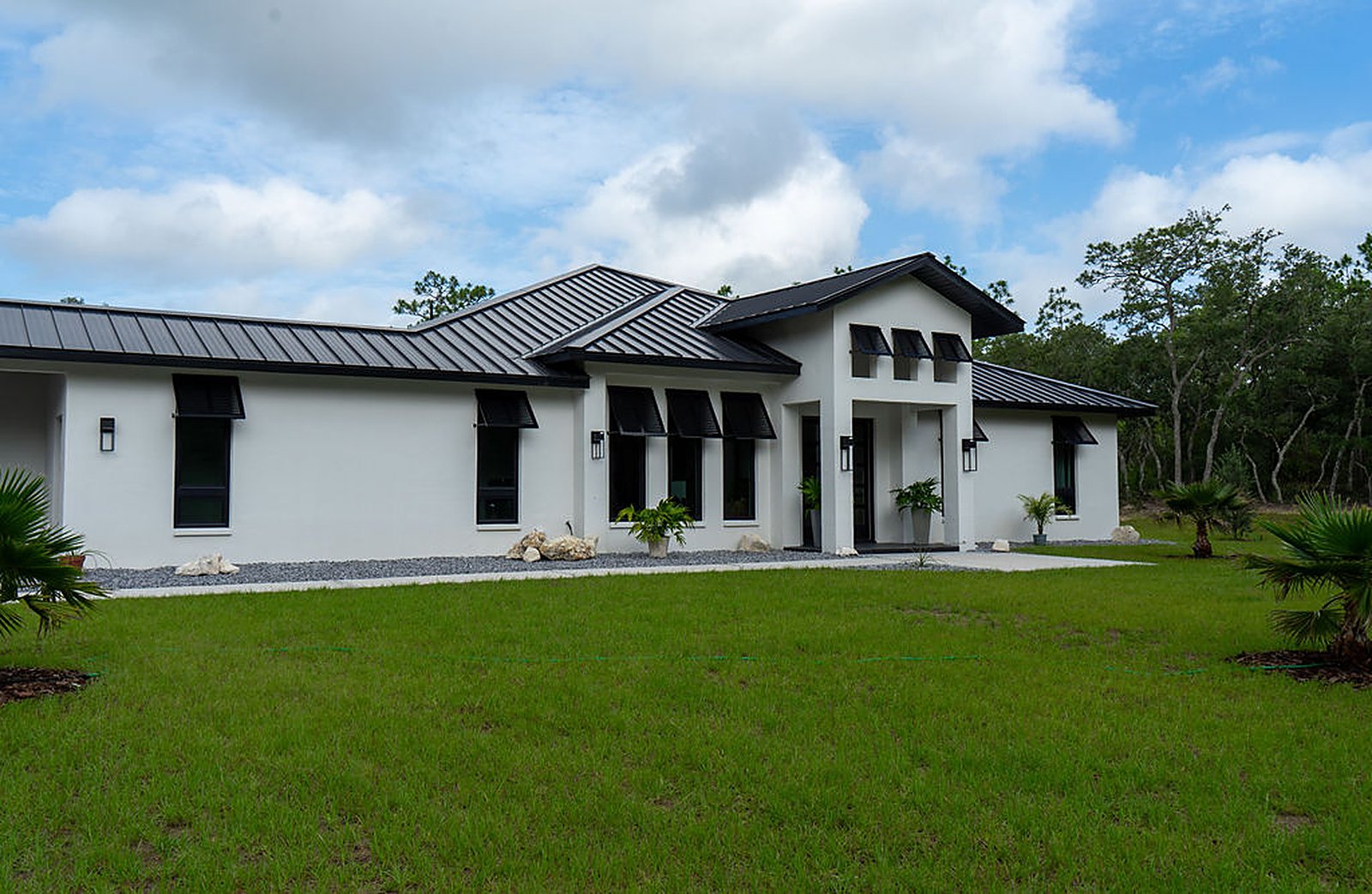 Contemporary residence — exterior, built by Great Oaks General Contractors