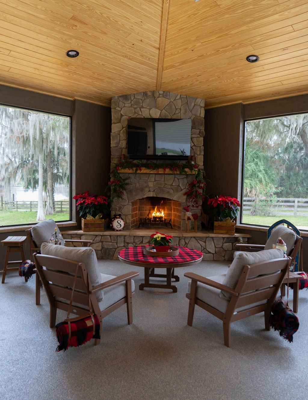 Outdoor living — interior, built by Great Oaks General Contractors