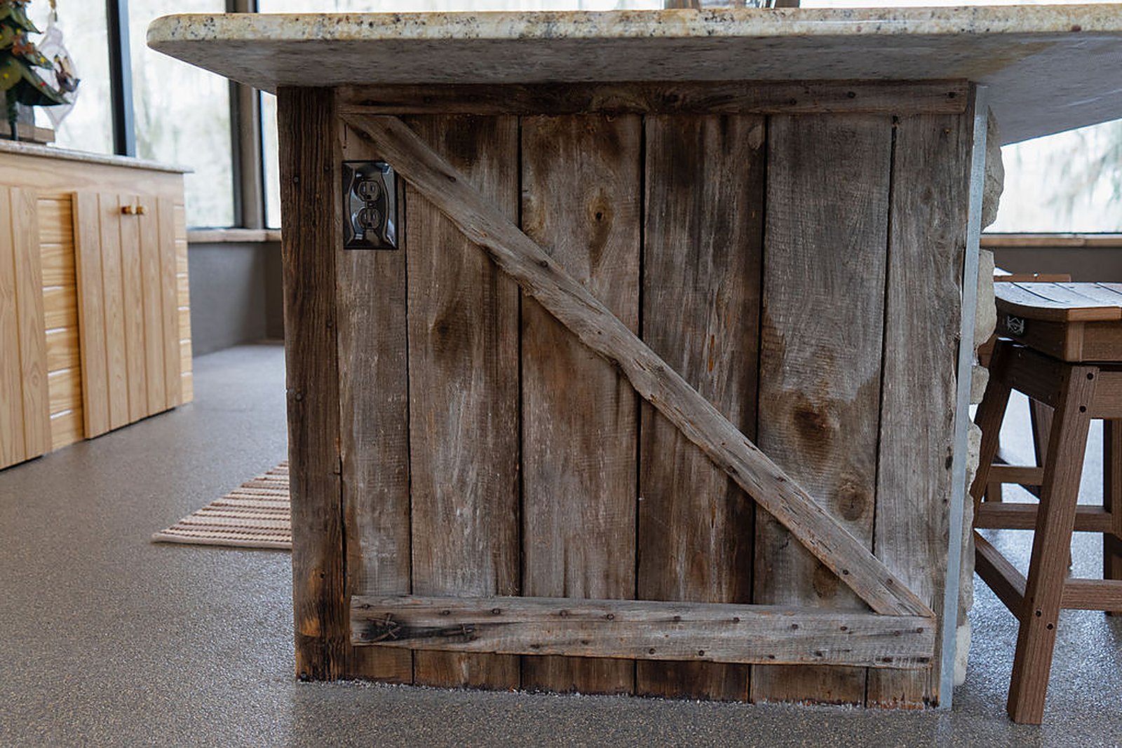 Outdoor living — interior, built by Great Oaks General Contractors