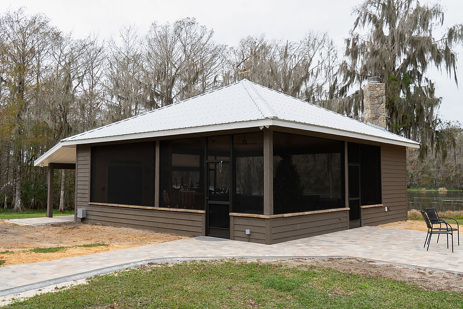 Outdoor living — exterior, built by Great Oaks General Contractors